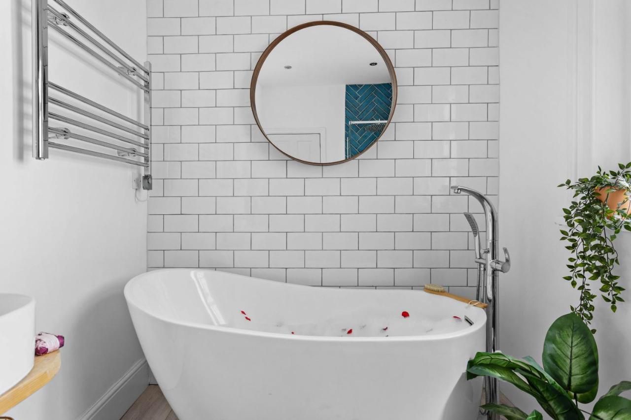 Flat 2 Fairfax Place - Modern Stylish Flat With Plenty Of Charm In Central Дартмаут Экстерьер фото